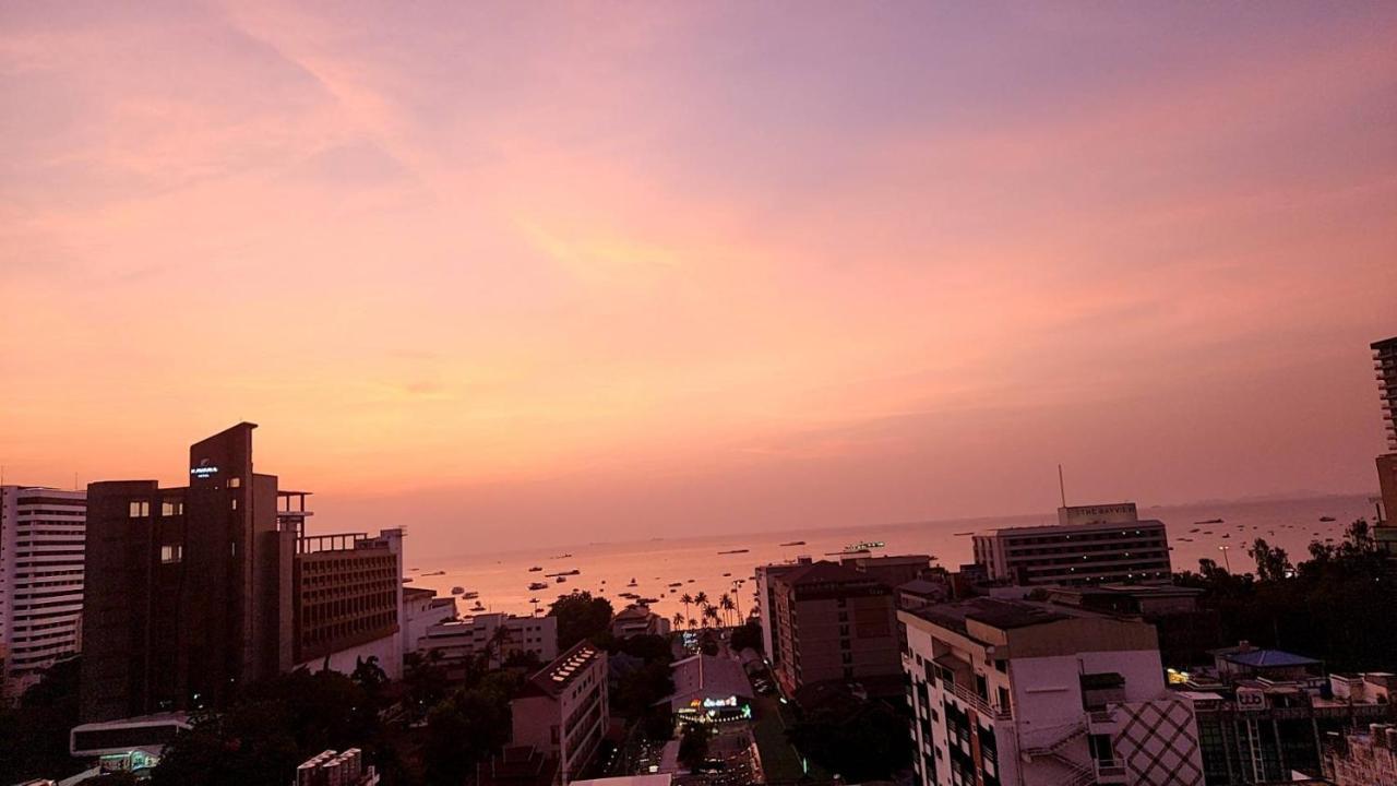 Base Condos Pattaya Ngoại thất bức ảnh